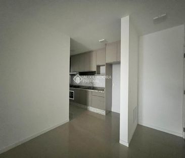 Apartamento com 3 quartos e 92m² para alugar em Barreiros, São José. - Photo 6