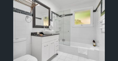 House on the hill with Views - Photo 4