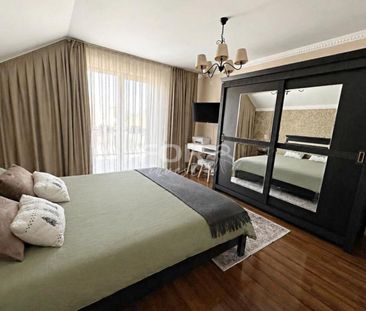 Vila eleganta cu 6 camere, de inchiriat, in zona Nufarul Oradea - Fotografie 2