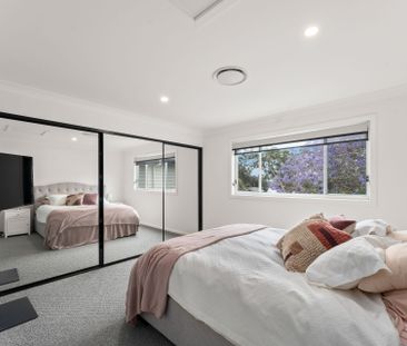 Contemporary Living - Spacious 3 Bedroom Townhouse - Photo 1