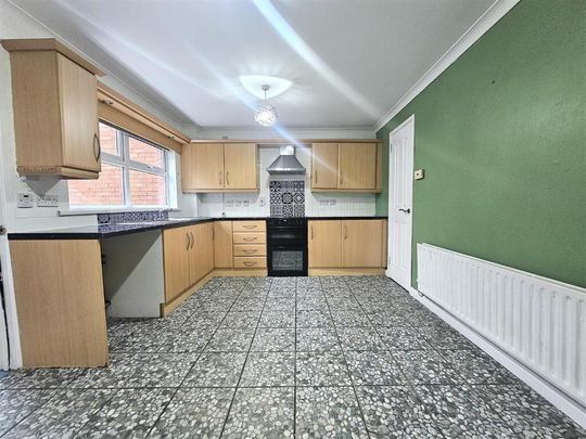 4 Mill Avenue, Belfast, BT14 8EL - Photo 1