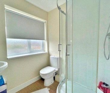 1 bedroom in a house share to rent - Photo 6
