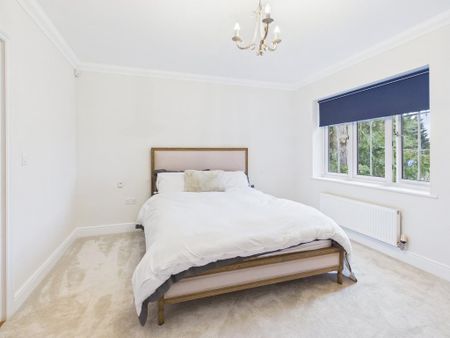 3 bedroom apartment to rent - Photo 4