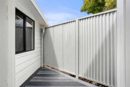 Available NOW -Stylish & Modern Unit with FREE Internet! - Photo 3