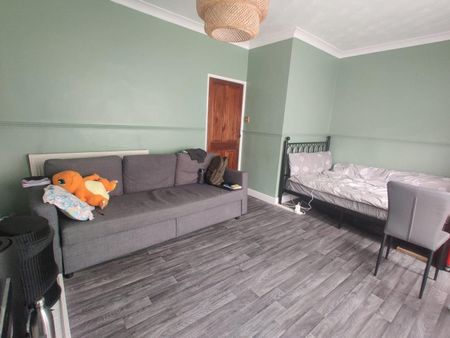 Room in a Shared Flat, Kerbey Street, E14 - Photo 4