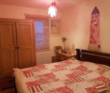 2 bedroom house share to rent - Photo 1