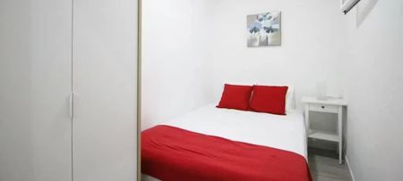 Carrer de Sant Oleguer, Barcelona, Catalonia 08001 - Photo 4