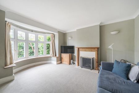 4 bedroom detached house to rent - Photo 2