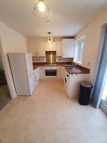 2 Bed Semi-Detached House, Electric Way, B11 - Photo 4