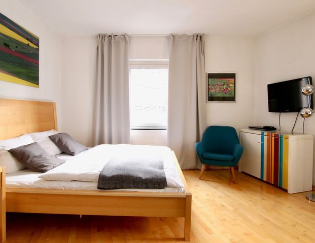 Zeitgemäß möbliertes Apartment im Herzen von Köln - Foto 1