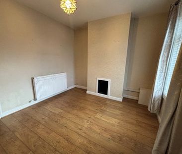 Heath Road South, Runcorn, Cheshire, WA7 - Photo 1