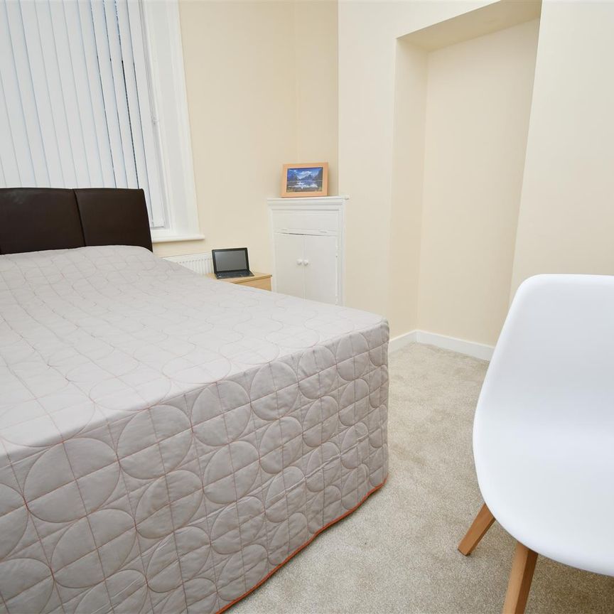 1 bed house to rent in Prestwich Street, Burnley, BB11 - Photo 1