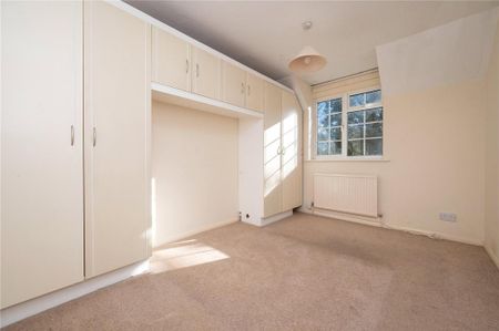 2 bedroom end of terrace house to rent - Photo 4