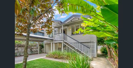 Timeless Character Meets Modern Living - Photo 5