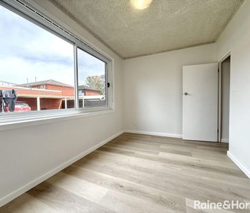Spacious 2 Bedroom Apartment Fully Renovated - Photo 6