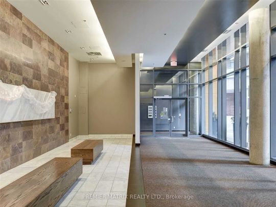 20 Joe Shuster Way #1018 - Photo 1