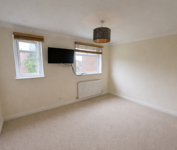 3 bedroom semi-detached house to rent - Photo 4