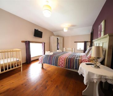 6 bedroom detached house to rent - Photo 3