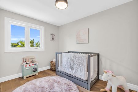 For Lease - 8 Chadwick Avenue, Guelph, Ontario - Photo 2