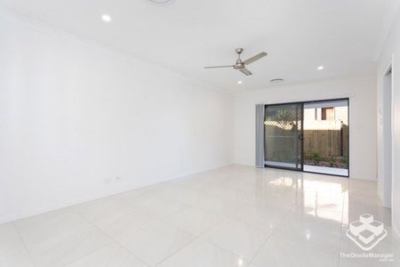 Modern 4 Bed Townhouse - Ducted air conditioning - Photo 4