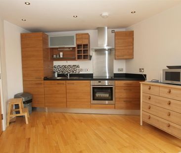 Clarence House, Leeds City Centre, LS10 1LG - Photo 4