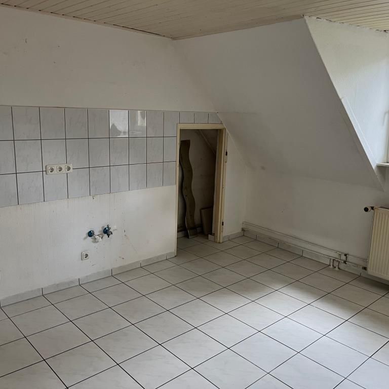 Schöne 2-Zimmer-Wohnung in Eberstadt ab Oktober zu vermieten! - Foto 1