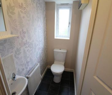 3 bedroom terraced house to rent - Photo 5