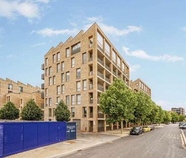 Isambard Court, Brentford Lock West, TW8 - Photo 3