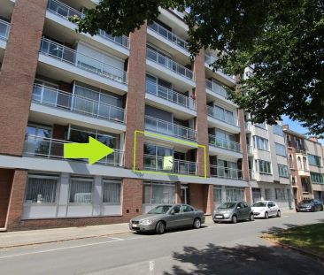 RUIM APPARTEMENT MET 3 SLAAPKAMERS EN GARAGE - Foto 1