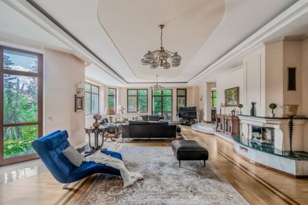 Wyjątkowa rezydencja w Józefowie - Zdjęcie 2