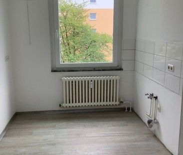 Helle und sanierte. 3 Zimmer-Wohnung mit Balkon in Baumheide - Photo 1