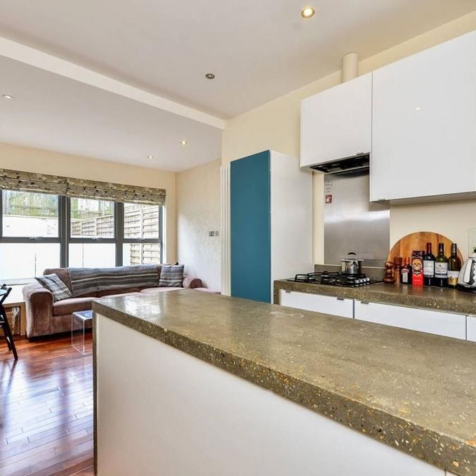 1 bedroom flat to rent - Photo 1