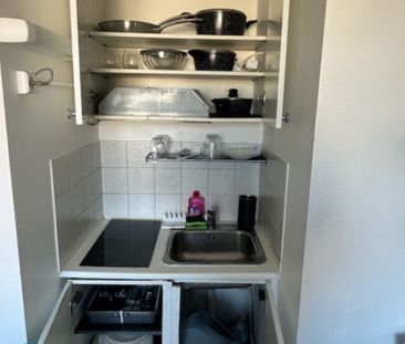 Location Appartement 1 pièce 15m² - Photo 4