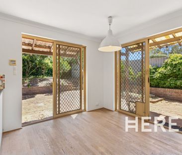 6/11 Fletcher Street, YOKINE WA 6060 - Photo 2