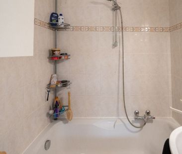 Gelijkvloers app. te huur in Sint-Kruis voor € 725 met 1 slaapkamer - Photo 3