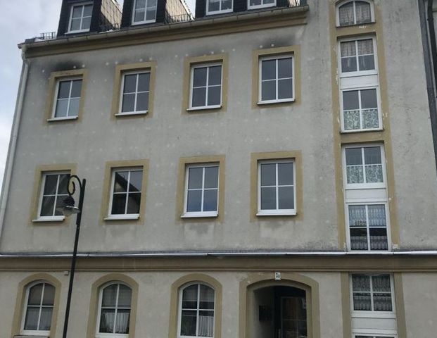 Wohnen im Herzen von Adorf: Großzügige 2-Zimmer-Erdgeschosswohnung - Photo 1