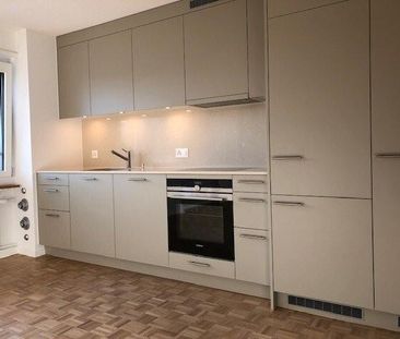 Familienfreundliche 4.5-Zimmer-Wohnung an zentraler Lage in Solothurn - Photo 1