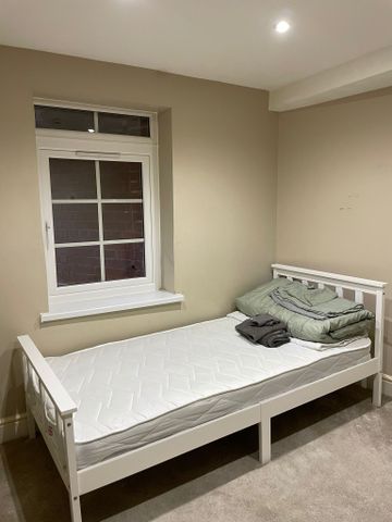 Apartmenr 3 Rock House, Old Hill, Tettenhall, Wolverhampton, WV6 - Photo 5