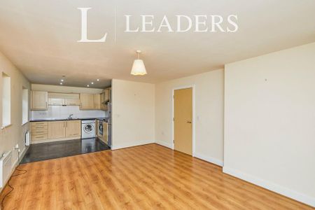 2 bedroom apartment to rent - Photo 5