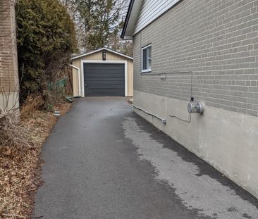 For Lease - 806 Stone Street, Oshawa, Ontario - Photo 6