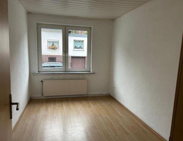 2-Zimmer-Wohnung mit großem Balkon in Siegen-Birlenbach ab 1.10 - Foto 1
