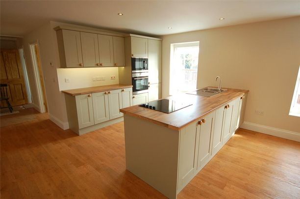 2 bedroom apartment to rent - Photo 1