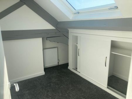 4 bedroom terraced house to rent - Photo 3