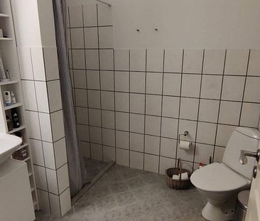 stor dejlig lejlighed med central placering i tønder udlejes! - Foto 6