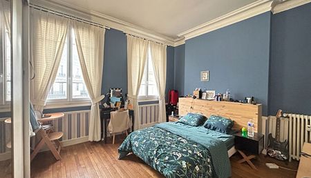 Appartement 3 pièces 81m2 REIMS 1 036 euros - Photo 5