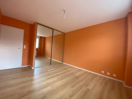 Location Appartement 2 pièces 70m² AVIGNON 84000 - Photo 3