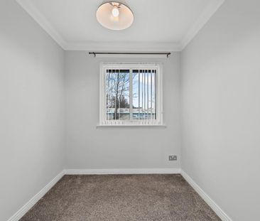 2 bedroom semi-detached house to rent - Photo 6