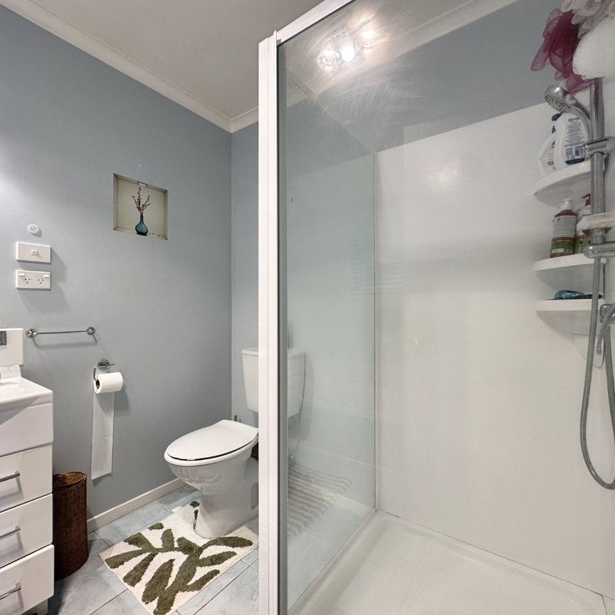 3-Bedroom Home in Lower Hutt! - Photo 1