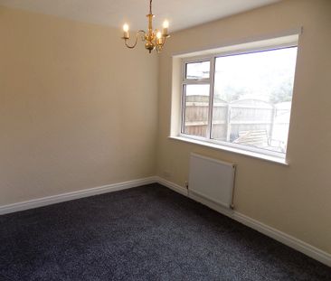 Goodwood Avenue, Blackpool - Photo 3