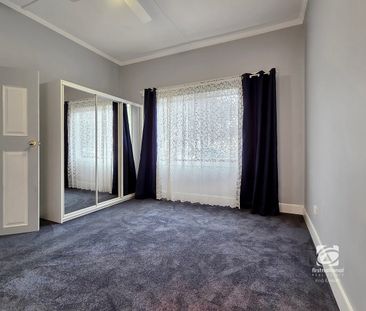 SPACIOUS HOME, SPACIOUS SHED - Photo 4